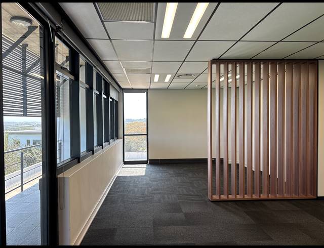 1,678.60M² OFFICE TO LET IN LA LUCIA